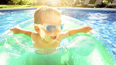 Quelles sont les mesures de prévention contre les risques de noyade en piscine privée ?