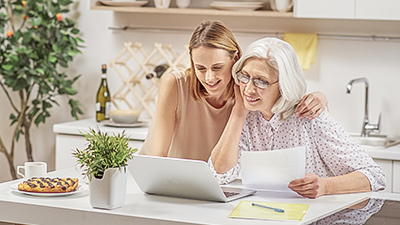 Retraite : sécurisez votre logement et optez pour une assurance santé senior adaptée !