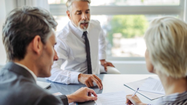Assurance vie ou PEA, lequel choisir ? 