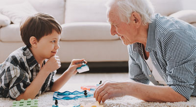 Contrat de capitalisation : comment aider ses petits-enfants à bien débuter dans la vie ?
